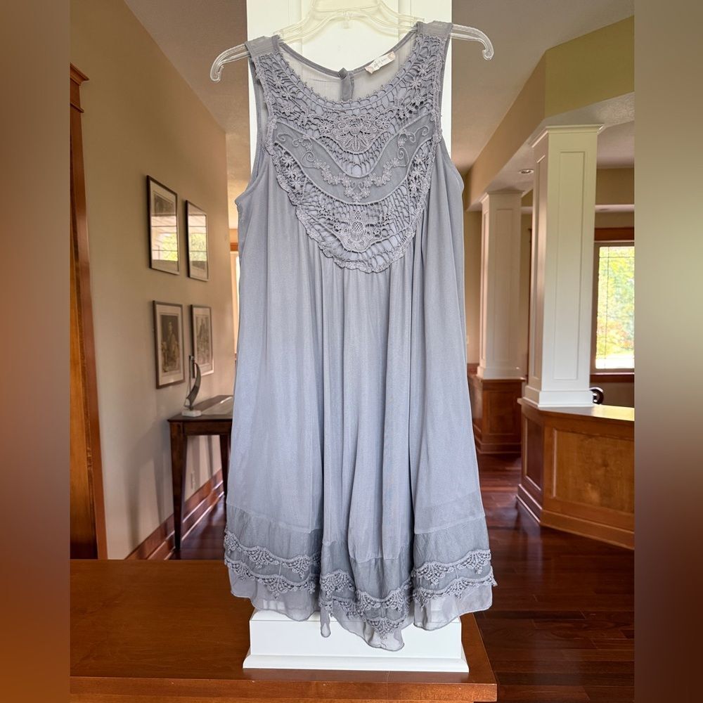 Altar’d State Women’s Size Small Boho Festival Gray Dress with Lace Details.